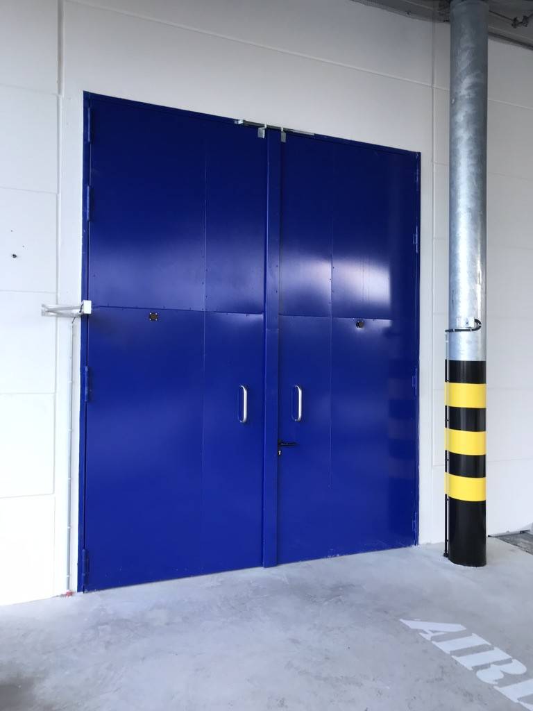 porte bleu